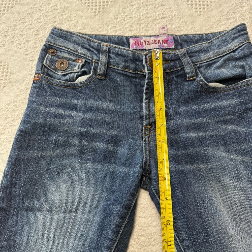 Y2K HLYZ “Roxy” Embroidered Jeans (26) - Picture 6 of 8